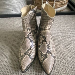 Steve Madden - Snakeskin ankle boot